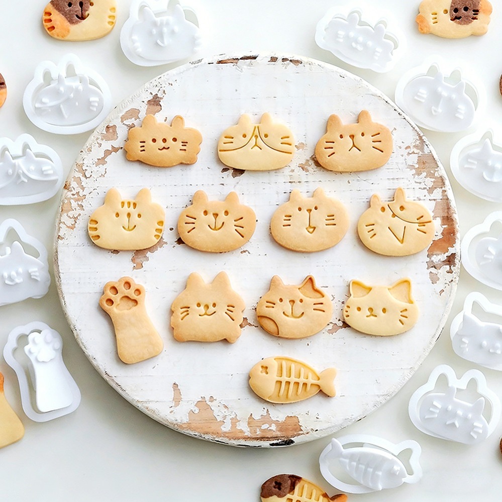 Kitchen Hanging Gadgets - Stampi per biscotti a forma di