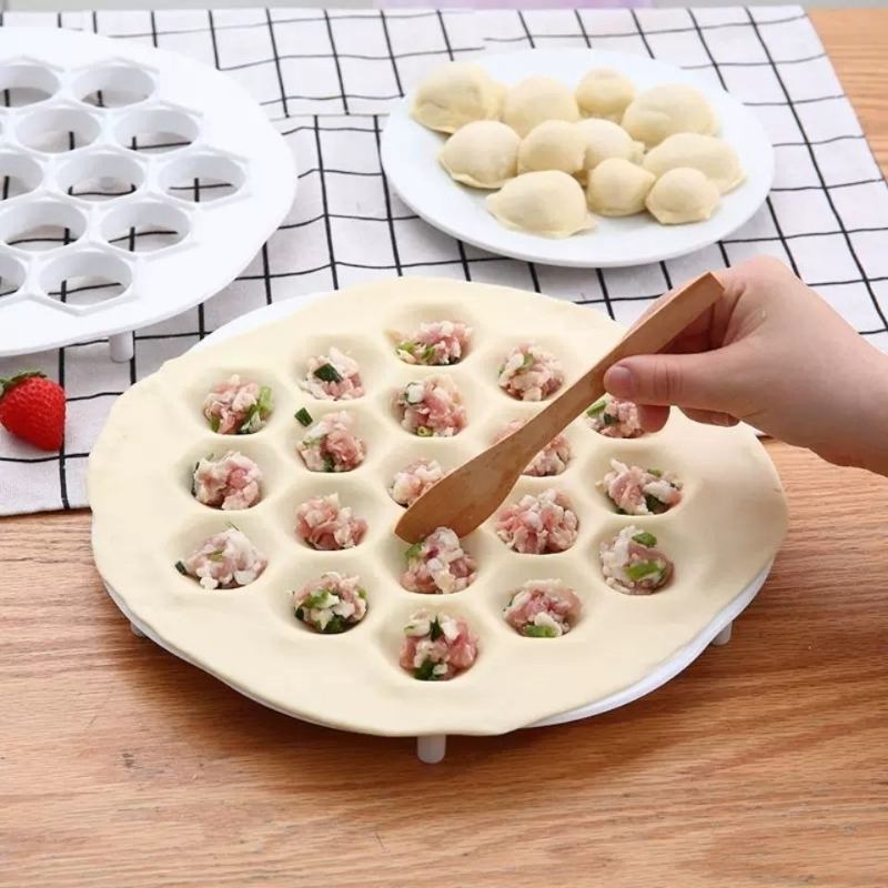 Stampo per Ravioli a 19 Fori,  - Kitchen Gadgets Dumpling Maker recensione e prezzo
