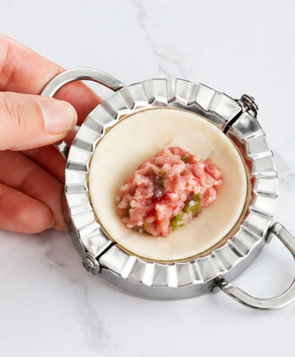 Stampo Manuale per Ravioli in  - Kitchen Gadgets Dumpling Maker recensione e prezzo